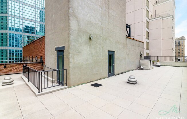 1 bed, 1 bath, $4,200, Unit 12B