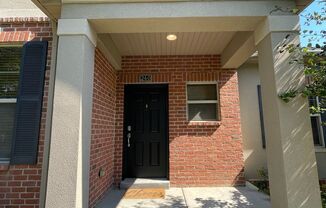 3 beds, 3.5 baths, $2,400