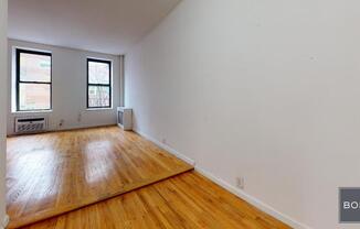 335 E 92 ST