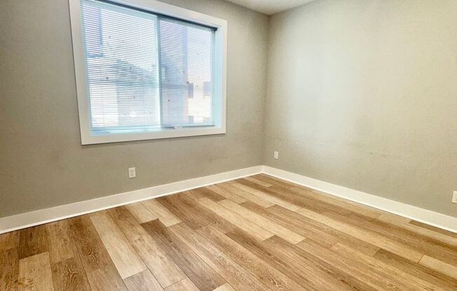 2 beds, 2 baths, 900 sqft, $1,599, Unit 306