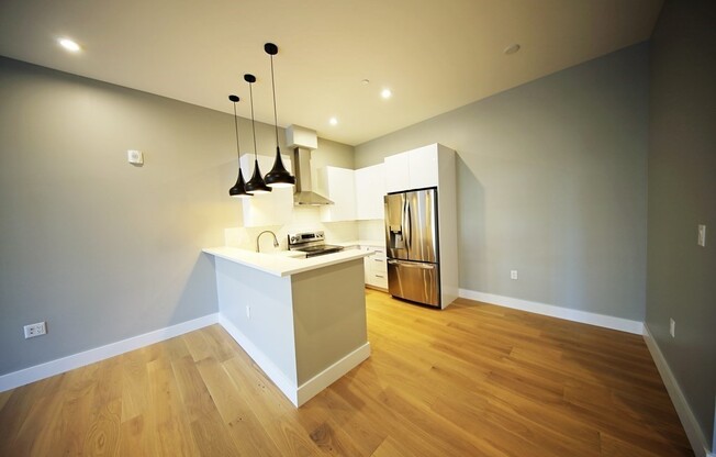 1 bed, 1 bath, 665 sqft, $2,900, Unit 109