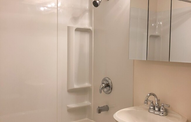 1 bed, 1 bath, 540 sqft, $1,625, Unit 201