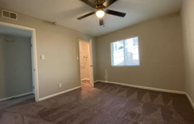 2 beds, 1 bath, 850 sqft, $1,395, Unit 497-D10