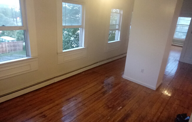 1596-1600 Westminister Street