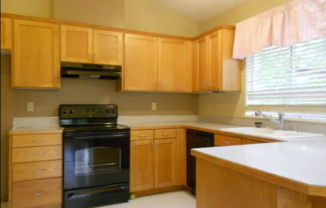 Burntwood West Neighborhood Home - 3 Bedrooms 2.5 Baths 1,700 Sq. Ft.