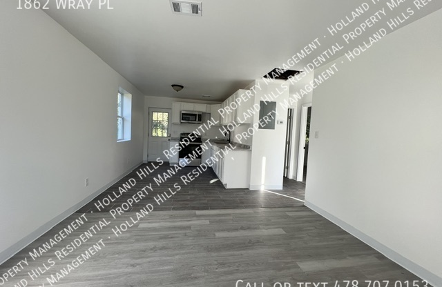 1862 WRAY PL