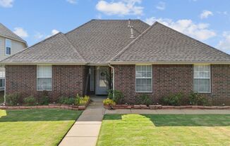 Spacious Home in South Tulsa