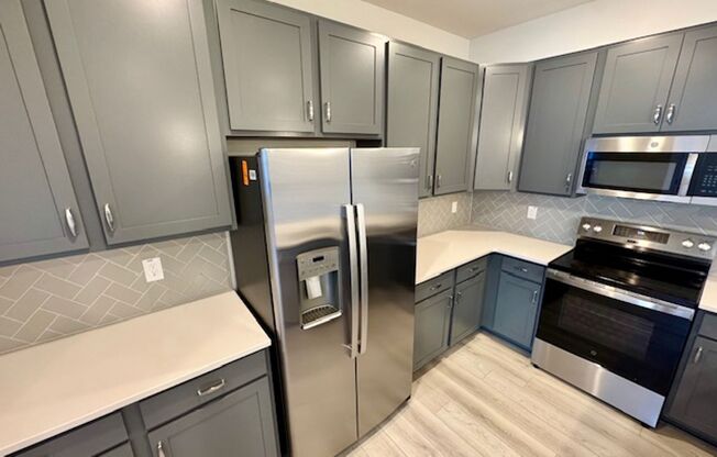 Modern Elegance in Prime North Raleigh!