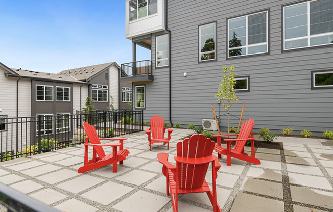 3 beds, 3.5 baths, $3,700, Unit 4