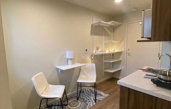 Studio, 1 bath, 178 sqft, $1,150, Unit 313