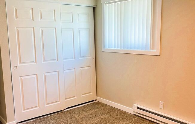 2 beds, 1 bath, 830 sqft, $1,435, Unit P-248