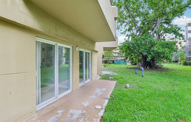 1 bed, 1.5 baths, 866 sqft, $1,900, Unit L- 504