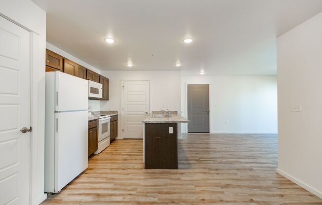 2 beds, 2 baths, 952 sqft, $1,695, Unit 116-205