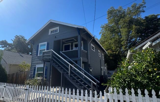 3 bedroom | 1 bathroom | Oak Park Duplex