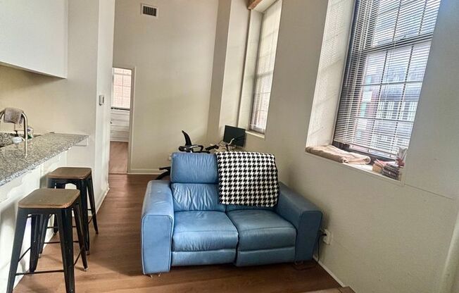 1 bed, 1 bath, 600 sqft, $1,674, Unit 223