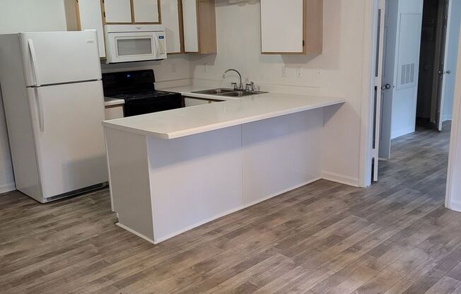 1 bed, 1 bath, 600 sqft, $920, Unit 1901 2C