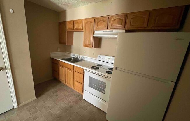 Studio, 1 bath, 480 sqft, $450