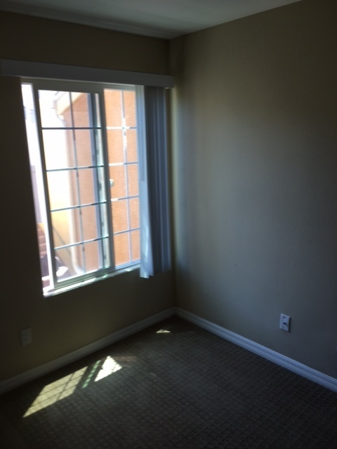 2 beds, 2 baths, $2,650, Unit Unit 284