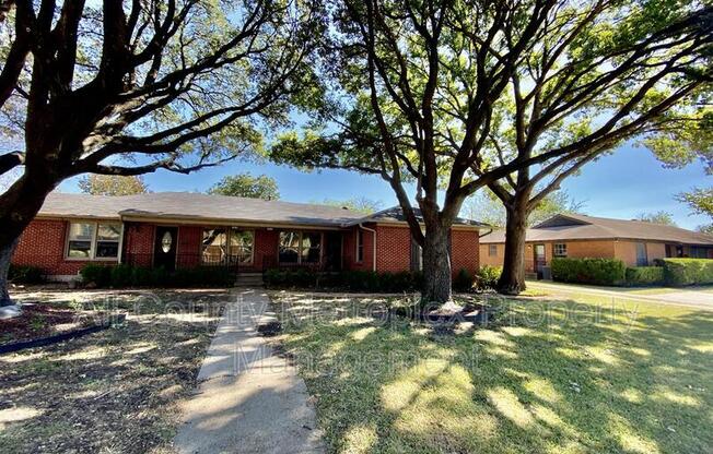 9560 MERCER DR