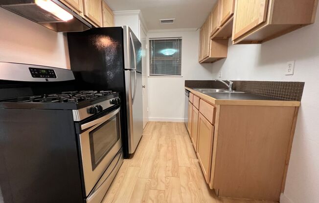 1 bed, 1 bath, 530 sqft, $1,349, Unit PPLB-204