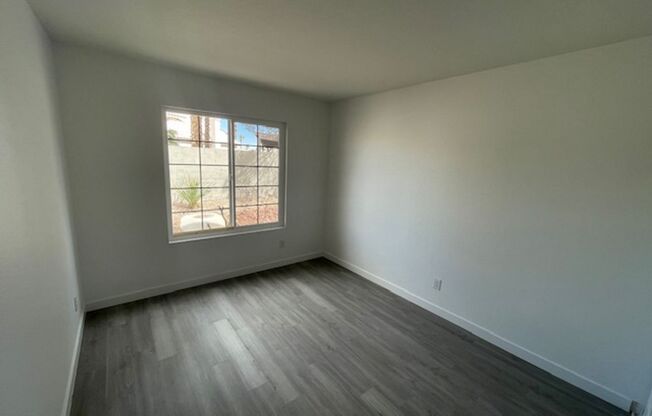 2 beds, 2 baths, $1,375, Unit UNIT 1083
