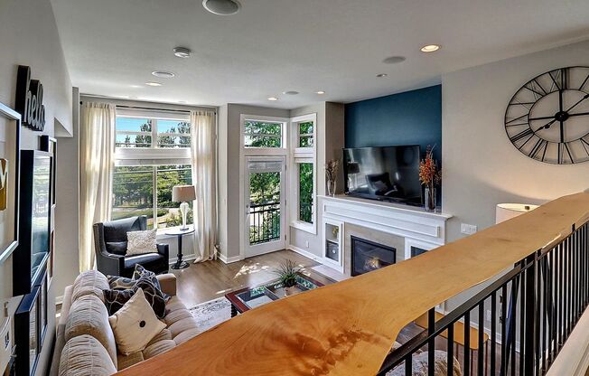 Luxury End-Unit Townhome with Lake Views, Steps from Magnuson Park