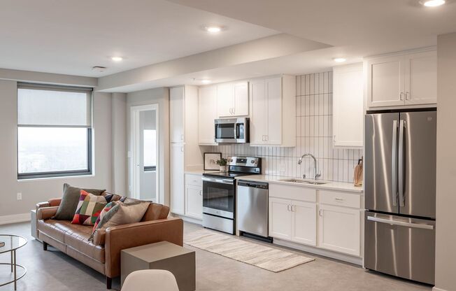 1 bed, 1 bath, 750 sqft, $1,354, Unit 303