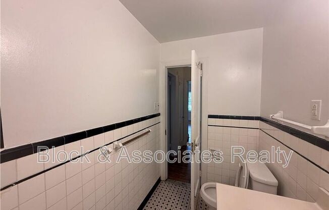115 S TARBORO ST