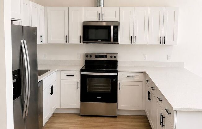 1 bed, 1 bath, 751 sqft, $1,525, Unit 124