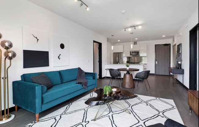 Vida Studio City