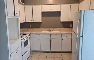 4900 E Culver St Apt 9
