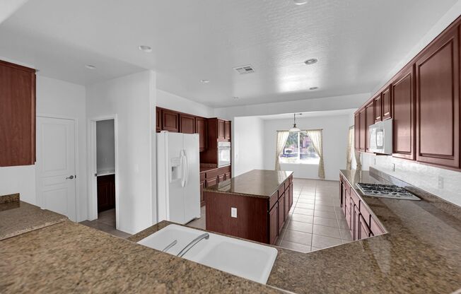 Huge 2 bedroom, 2 bath house with a Den on the Golf Course!  Age Restricted! Beautiful House!