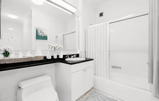 300 E 77 ST