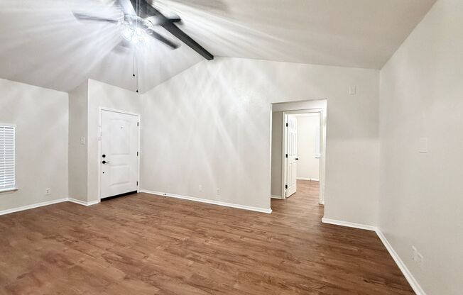 Very Cute 3/1/1 home in Angleton!!!