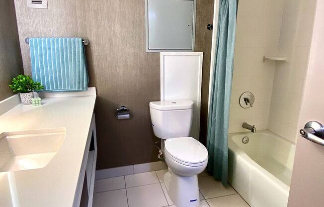 1 bed, 2 baths, 634 sqft, $1,095, Unit 109