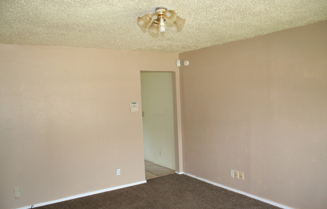 Price drop! 3 BED 1 BATH! Schedule a tour today!