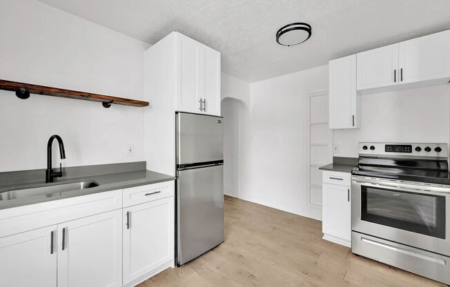 1 bed, 1 bath, $1,150, Unit 722-06