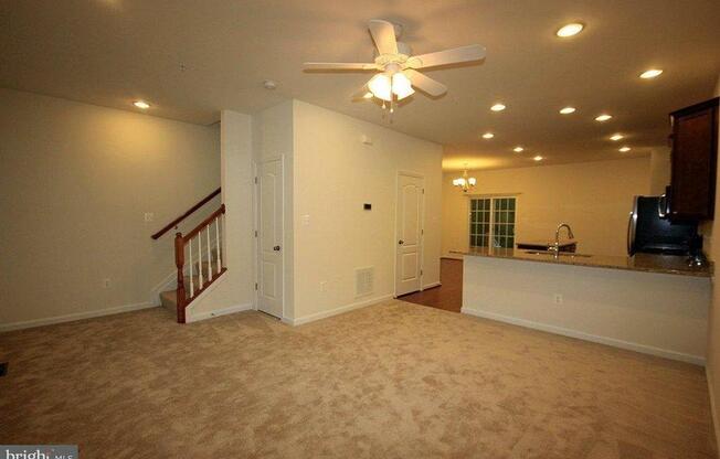 6282 NEWPORT CT