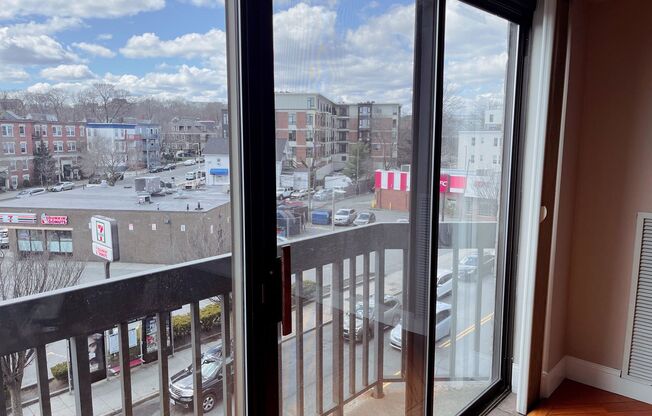 2 beds, 1.5 baths, $1,950, Unit # 417