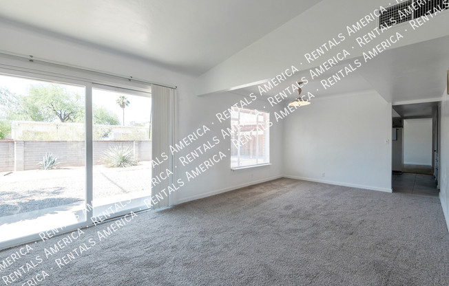 3344 E 2 ST