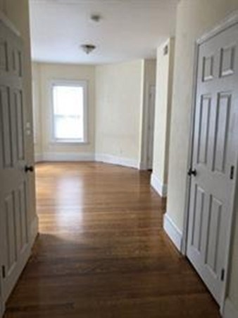 1 bed, 1 bath, 750 sqft, $2,300, Unit 2F