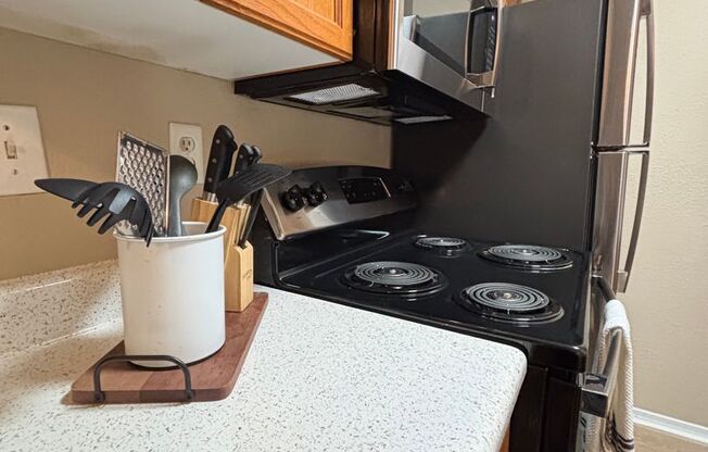 1 bed, 1 bath, 600 sqft, $949, Unit Apt 605