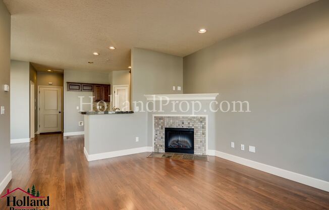 Charming 3-Bedroom End-Unit Townhouse in Prime Bethany Location
