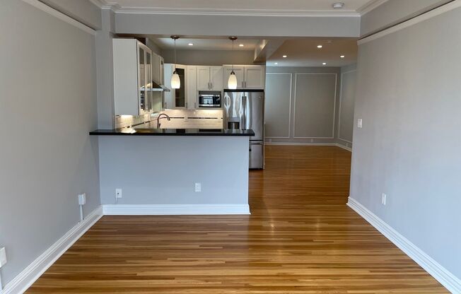 1809 California Street (200r)