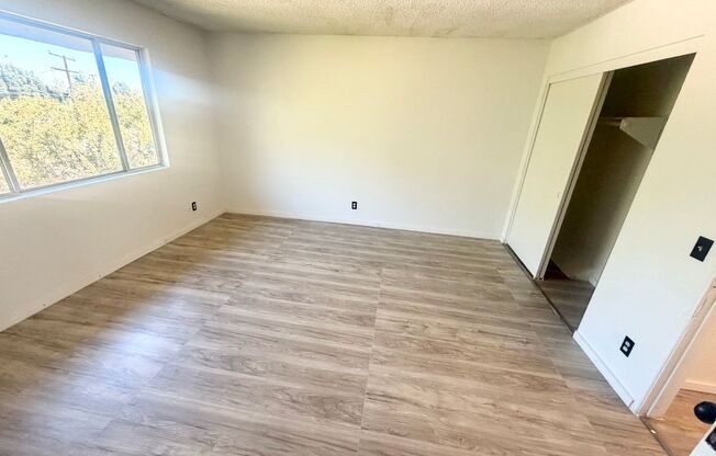 3 beds, 2.5 baths, 1,277 sqft, $2,800, Unit 5