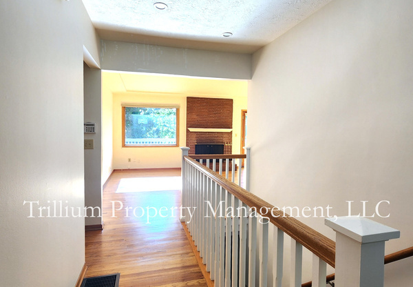 405 SE 68 AVE