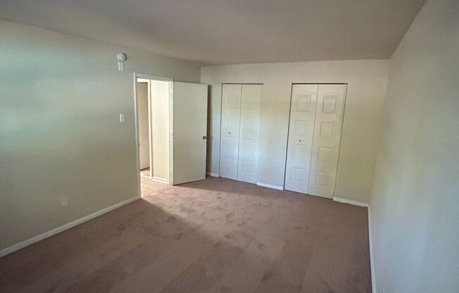 1 bed, 1 bath, 700 sqft, $1,370, Unit C110