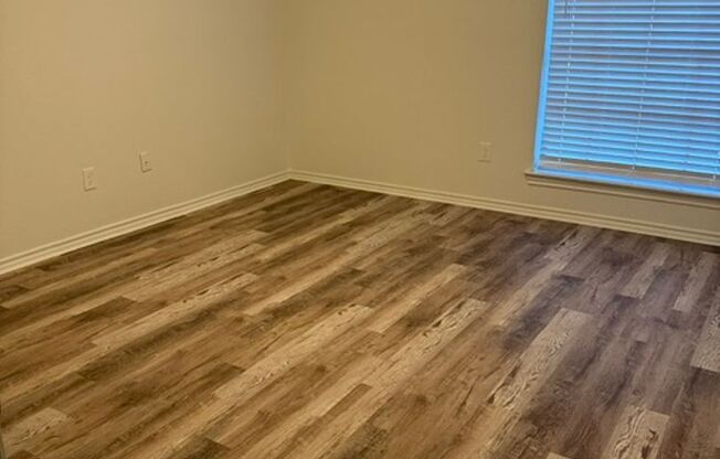 2422 Axminster Drive