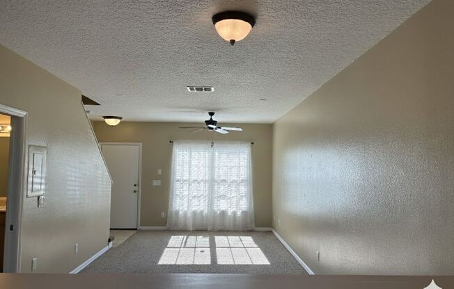 Charming & Move-In Ready Townhome in Gated Placid Lake! $500 off First Month Rent!