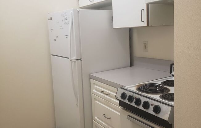 1 bed, 1 bath, $1,295, Unit 112